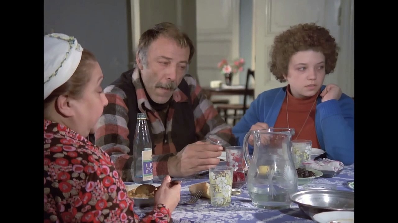 Gülen Gözler  1977