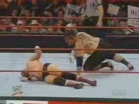 Umaga vs Val Venis