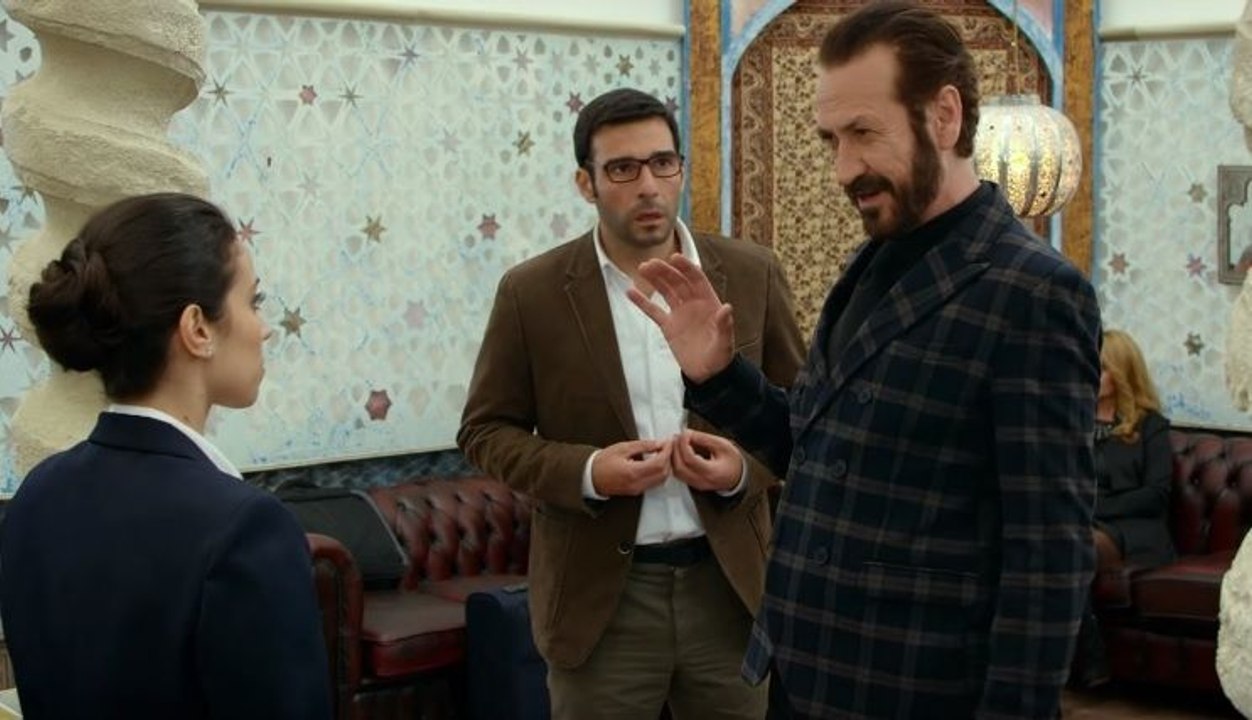 Clip "L'Albergo di Trani"