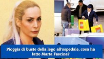 Pioggia di buste della lego all'ospedale, cosa ha fatto Marta Fascina