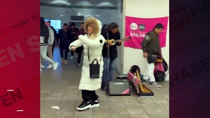 Şarkıcı Ceylan'ın yurt dışı günleri: New York'ta halay çekti