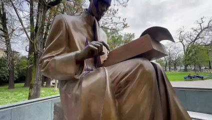 Vandalizzata la statua di Indro Montanelli a Milano