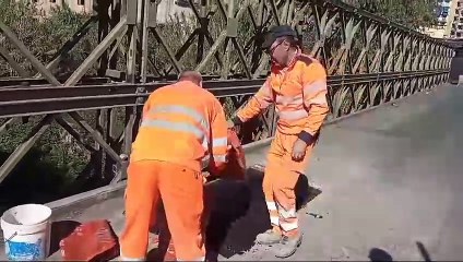 Download Video: Via ai lavori sul ponte Bailey di Palermo