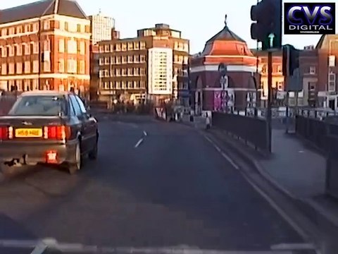 Viral 1995 footage of a drive around Leeds ‘without cycle lanes, traffic cameras or the loop’