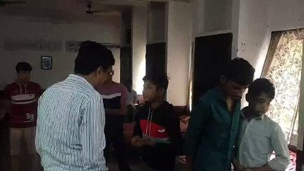 जिला कलक्टर ने  मतदान केन्द्रों का औचक निरीक्षण कर दिए निर्देश