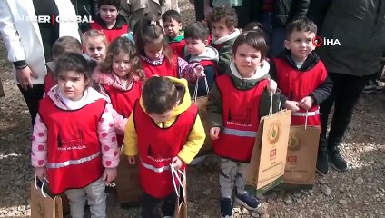 Dünya Ormancılık Haftası'nda bir araya geldiler, 300 fidanı toprakla buluşturdular