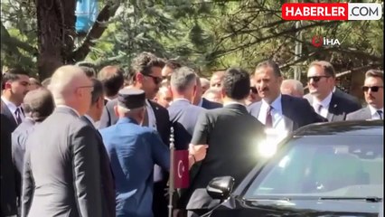Cumhurbaşkanı Erdoğan Alparslan Türkeş'in kabrini ziyaret etti