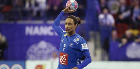 La championne Allison Pineau évoque sa carrière et son engagement dans le sport féminin