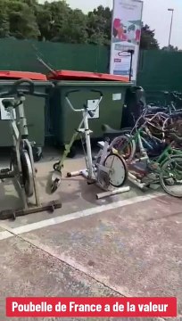 Les vélos khourda viennent d'où la plupart عند وصول المهاجرين إلى الجزائر ميناء الجزائر مرسيليا لا جولييت وهران سكيكدة عنابة بجاية قارب الجزائر العبارات كورسيكا لينيا نقل الأمتعة فان الجمارك الشرطة الدرك