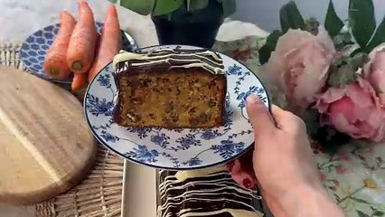 Bizcocho de zanahoria, nueces y chocolate, superjugoso