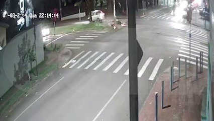 Vídeo mostra que carro atravessou o sinal vermelho em acidente que matou Murilo Silvério Schmith
