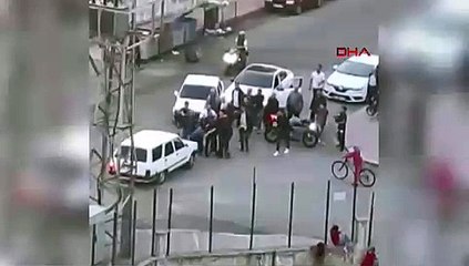 Tekmeler yumruklar havada uçuştu!