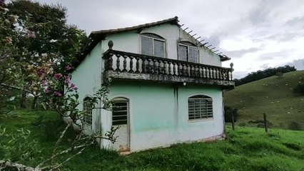 CASA ABANDONADA OU MAIS UM SOBRADO? O QUE TINHA NO ANDAR DE CIMA NOS DEIXOU SURPRESOS