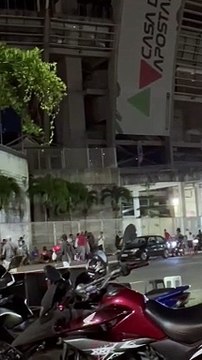 VÍDEO! Torcedores do Bahia fazem fila para comprar ingressos do BaVi decisivo pelo Baianão; assista