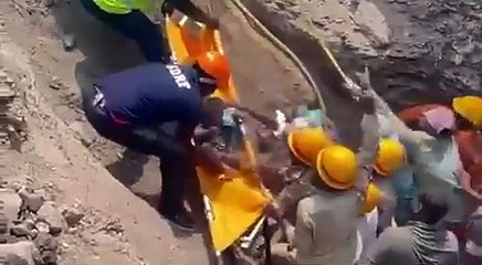 Após 16 horas, menino de dois anos foi salvo de poço para onde caíra