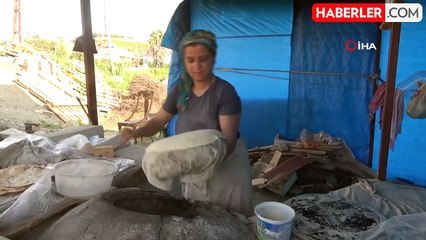 Depremzede kadının tandır başında zorlu mesaisi