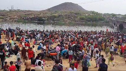कैलामाता का लक्खी मेला शुरू, मार्ग पर लगी अटूट कतार, पहले दिन दो लाख ने किए दर्शन