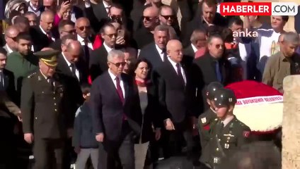 Mansur Yavaş, Anıtkabir'i ziyaret etti