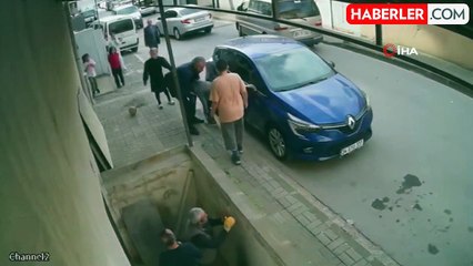 Ümraniye'de otomobilin altında kalan çocuk kazanın şokuyla kalkıp böyle yürüdü
