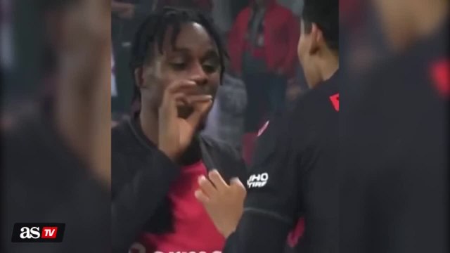 WATCH: Bayer Leverkusen players light up imaginary blunt in goal celebration
