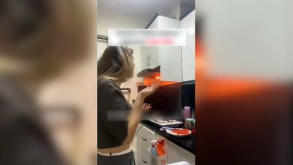 Canlı yayında yemek videosu çekerken aspiratör alev aldı! Müdahaleyi üfleyerek yaptı