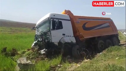 Şanlıurfa'da otomobil ile kamyon çarpıştı! Çok sayıda ölü ve yaralı var