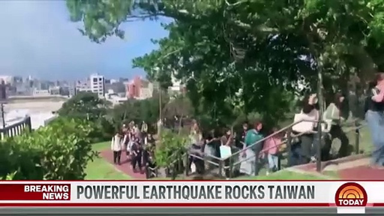 Frantic rescue efforts underway after strong earthquake hits Taiwan.mp4