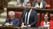 Lapsus di Grimaldi (Avs) alla Camera: Nessuno dovrebbe lavorare per meno di 1200 euro all'ora