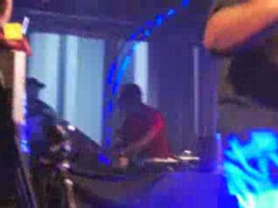 BLACK LABEL @CABARET SAUVAGE 5/04/8 - Shy FX