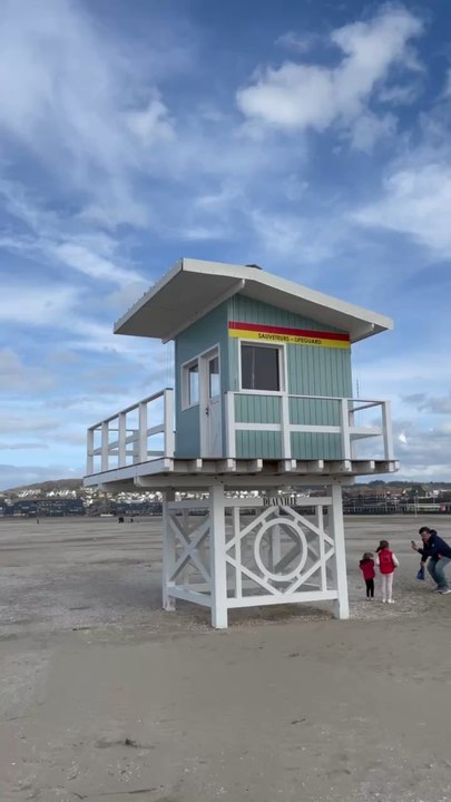 À 2 doigts de lâcher un SMIC    Cette semaine avait lieu le @deauvillesportdocfestival  que nous avons pu découvrir lors de cette première édition. Comme son nom l’indique, le festival s’est déroulé dans la magnifique ville de @deauvilleofficial ✨