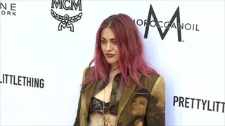 Frances Bean Cobain Mourns Father Kurt on Anniversary of His Death