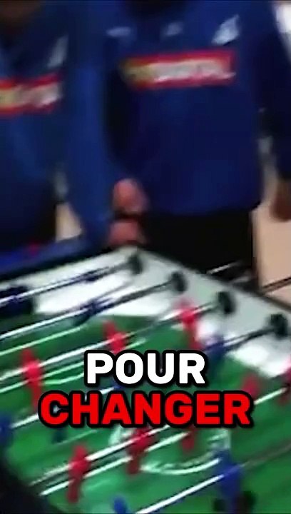 Il se CACHE dans un COFFRE pour CHANGER de CLUB