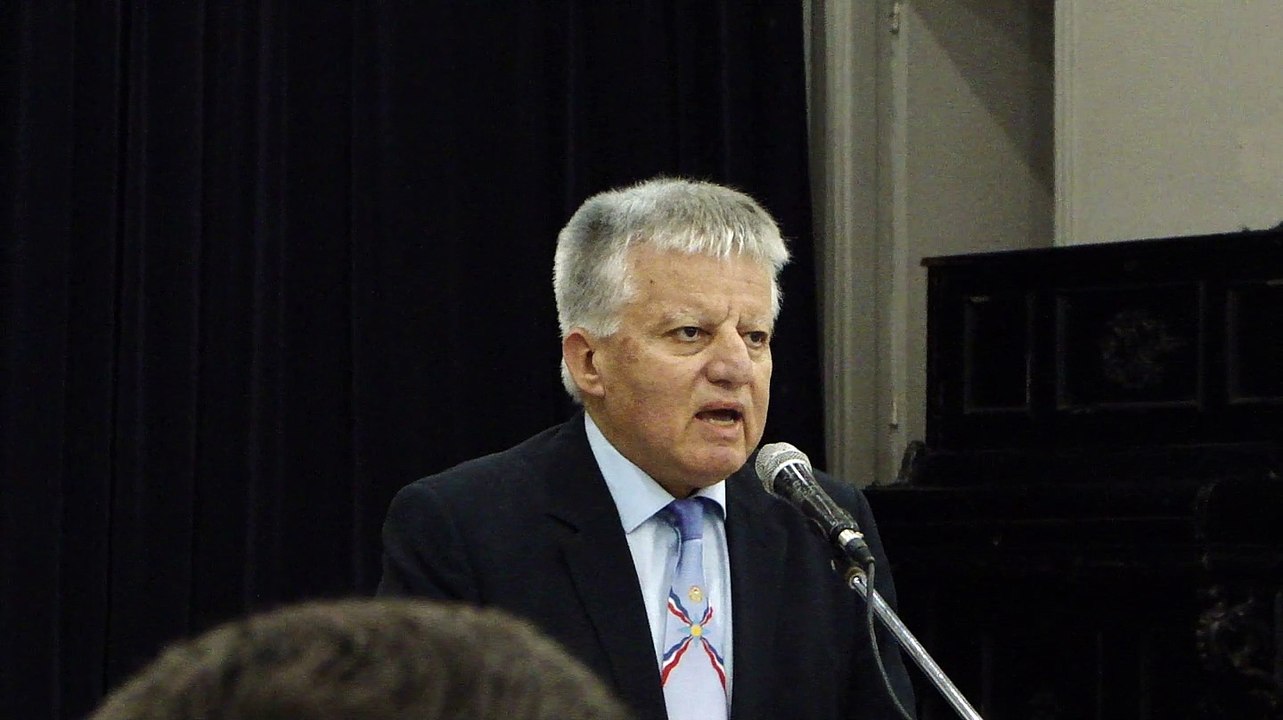 Ο ΚΥΡΙΑΚΟΣ ΜΠΑΤΣΑΡΑΣ, ΠΡΟΕΔΡΟΣ ΤΩΝ ΑΣΣΥΡΙΩΝ (MAH08126)