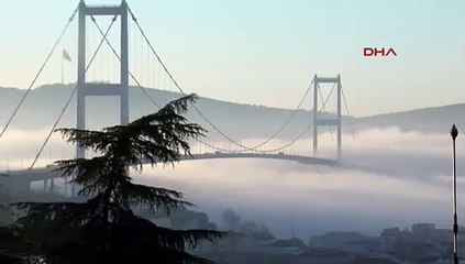 İstanbul siste kayboldu! Kartpostallık görüntülerle, boğaz trafiği askıya alındı