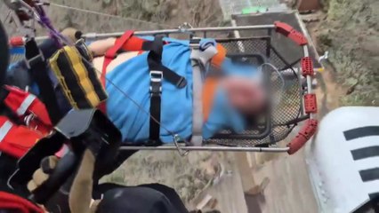 한라산 등반하던 50대, 심정지 상태로 병원에 이송 / YTN