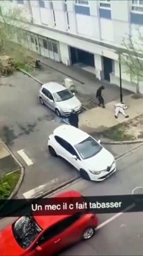 Guyancourt : Les images choc d'un adolescent laissé pour mort qui se fait voler ses baskets après avoir été battu à coups de barre de fer en pleine rue !