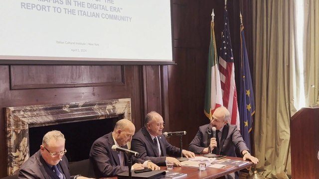 Gratteri Si può cambiare la Costituzione, ma prima si studi