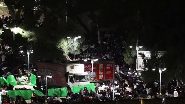 آلاف المصلين يُحيون ليلة القدر في المسجد الأقصى