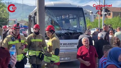 Halk otobüsü direğe çarptı... 12 kişi yaralandı!