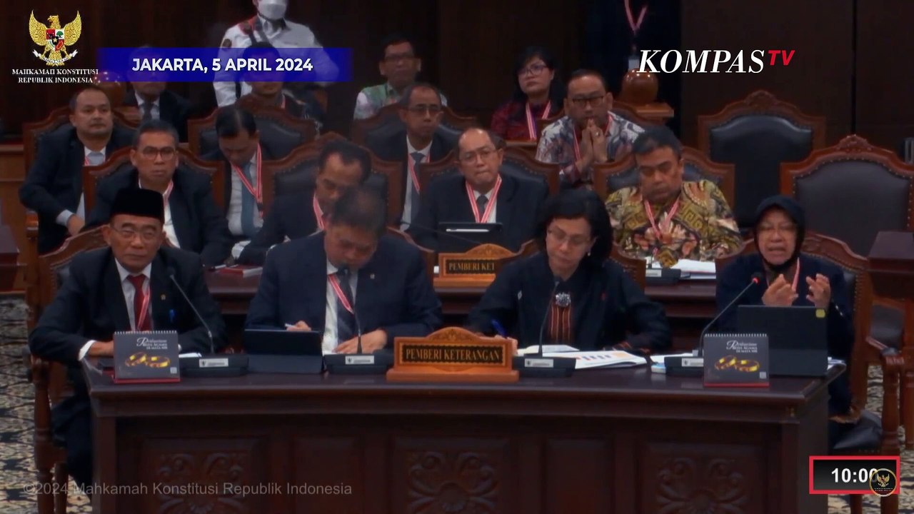 Mensos Risma Jawab Hakim soal Alasan Bansos Cair Mulai Januari