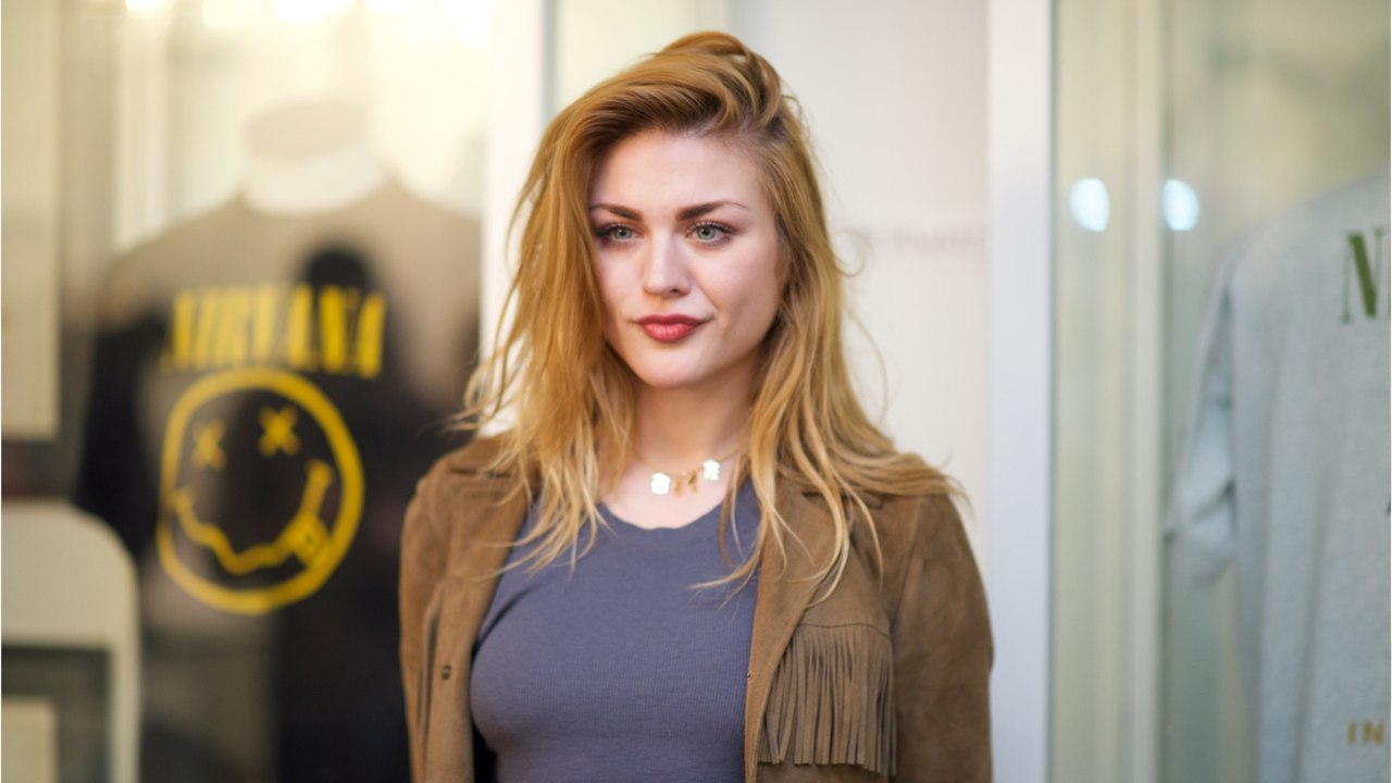 Voici - 30 ans de la mort de Kurt Cobain : que devient sa fille Frances Bean Cobain ?