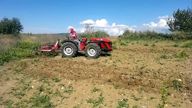 Antonio Carraro Bağ Bahçe Bakımı