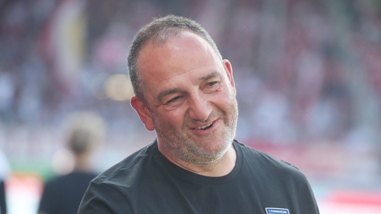 Schmidt in der Pause: "Die können uns heute aus dem Stadion schießen ..."