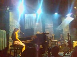 Yael naim en live à nantes (olympic)