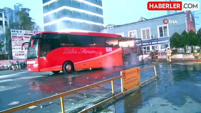 Ümraniye'de peş peşe otobüs yangınları