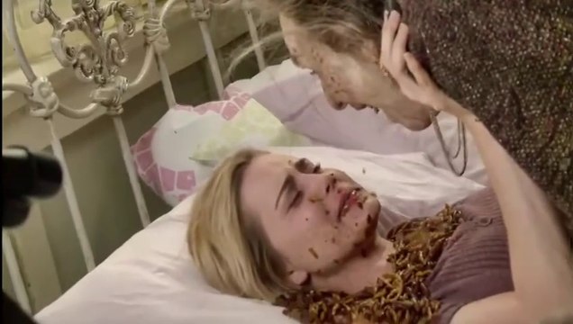 Alison Lohman behind the scenes of Sam Raimi's Drag me To Hell maggot vomit scene (2009)