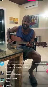 Fé! Em véspera de decisão, jogadores do Vitória cantam música religiosa na concentração; assista