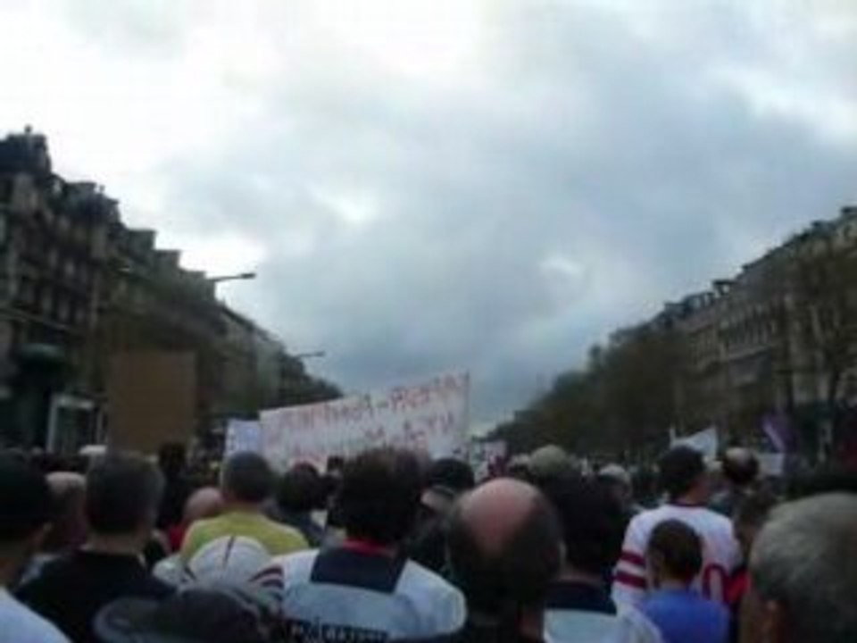 Marathon Paris 2008 - au sein des coureurs - départ donné