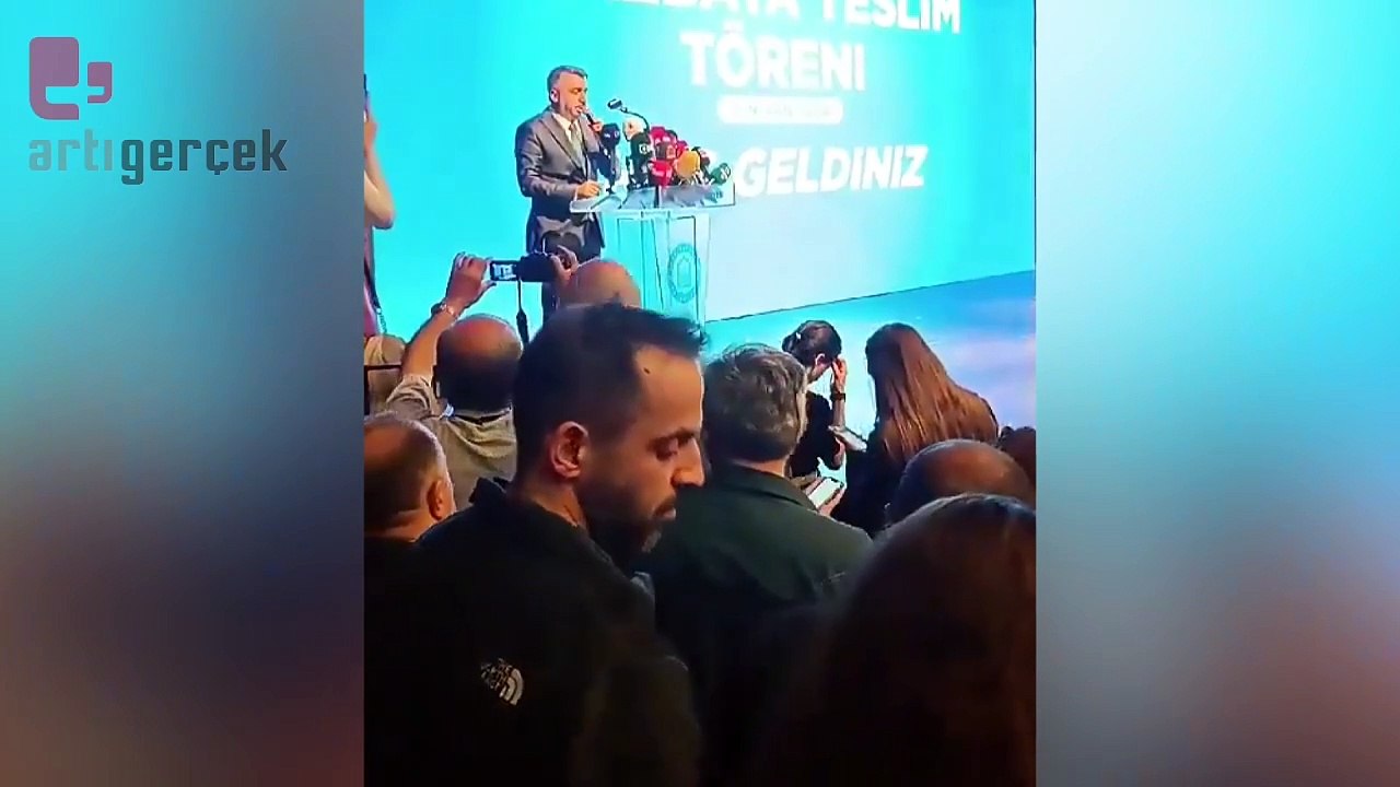 Bursa'da CHP'li Meclis Üyesi Zülfikar Bal'a mazbata töreninde saldırı