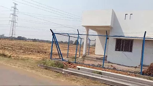 Electricity sub station lying incomplete, farmers are getting worried